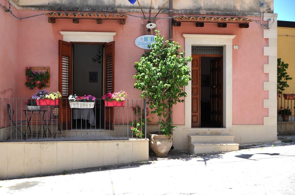 Il Giardino Di Pietra Bed and Breakfast Noto Eksteriør billede