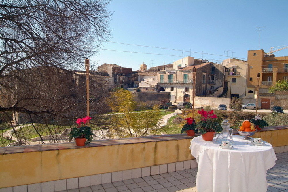 Il Giardino Di Pietra Bed and Breakfast Noto Eksteriør billede